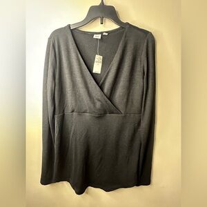 NWT Women's GAP Black Long Sleeve Maternity Top Shirt size XS